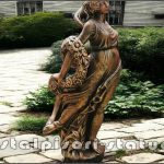 Statuetă domnița cu flori, arămiu antichizat, model S50.