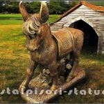 Statuetă măgăruș pe stativ, arămiu patinat, model S29.