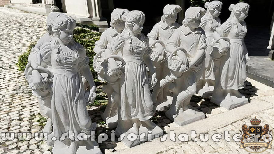 Set statuete băiat și fată, alb marmorat, model S43. (3)