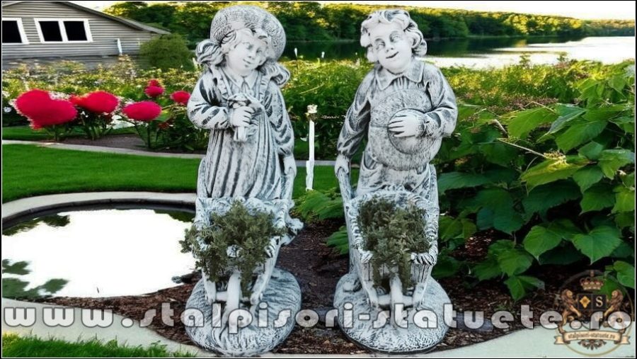 Set statuete grădinari cu roabe, gri patinat, model J6, J7. (1)