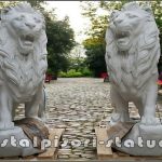 Set statuete lei gigant, alb marmorat, model S66.