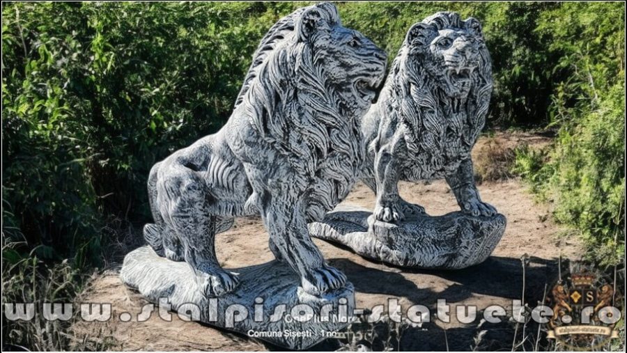 Set statuete lei gigant, gri patinat, model S66. (1)