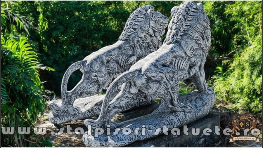 Set statuete lei gigant, gri patinat, model S66. (4)