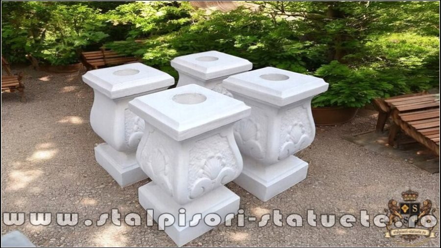 Soclu, stativ, alb marmorat, model S27. (2)