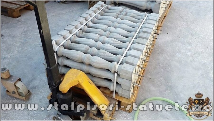 Stâlpișori, baluștri, popici, mosoare, din beton, model B4. (1)