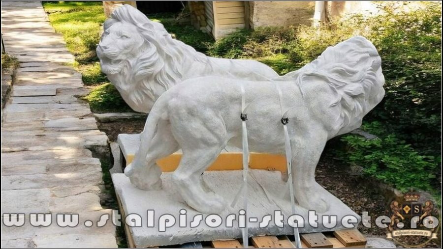 Statuetă Romeo și Julieta, galben patinat, model S55. (4)