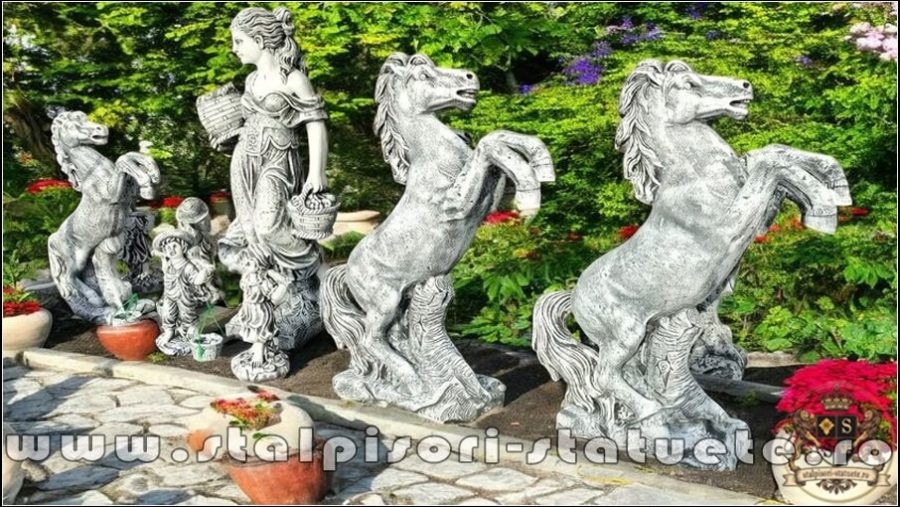 Statuetă căluț mare, gri patinat, model S37. (5)