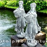 Statuetă domnița cu coșulețe, gri patinat, model S67.