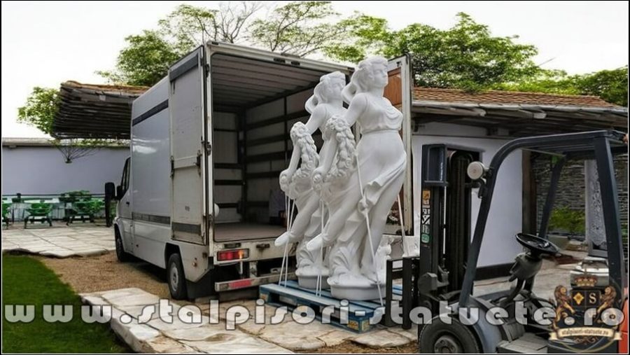 Statuetă domnița cu flori, alb marmorat, model S50. (5)