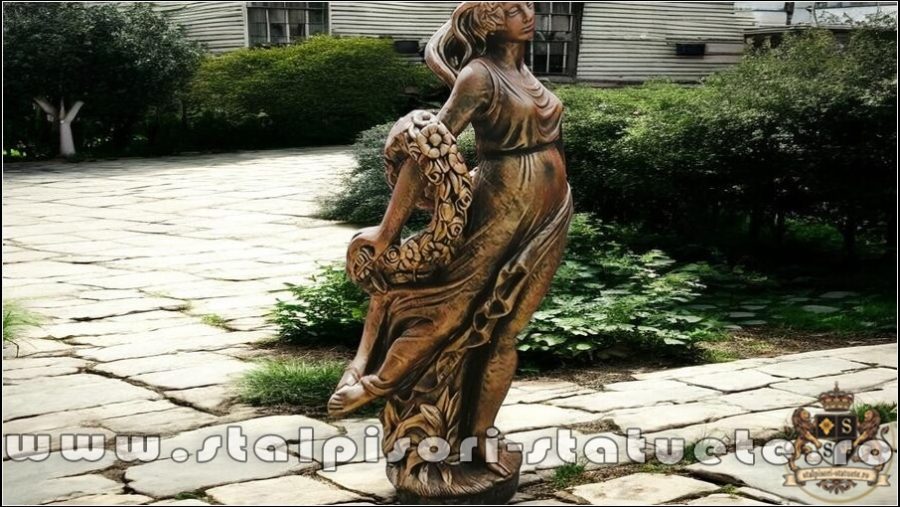 Statuetă domnița cu flori, arămiu marmorat, model S50. (2)