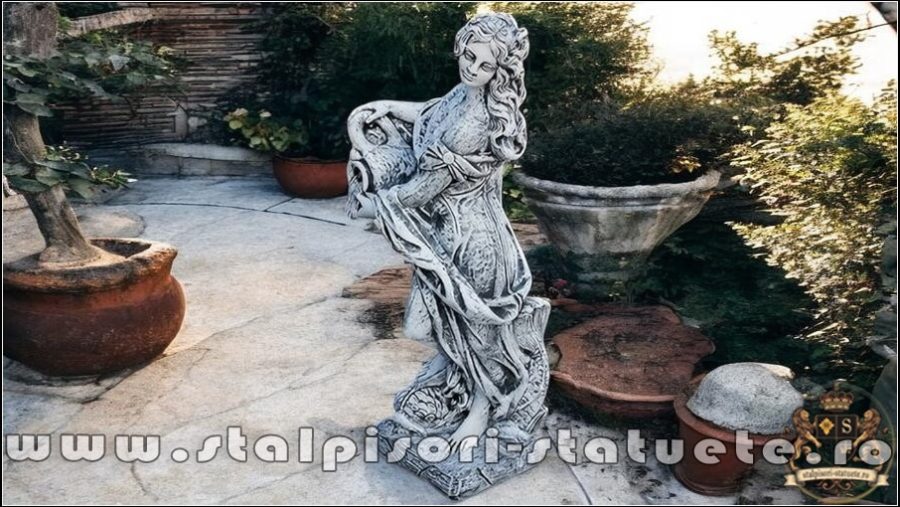 Statuetă domnița cu ulcea, gri patinat, model S16. (3)