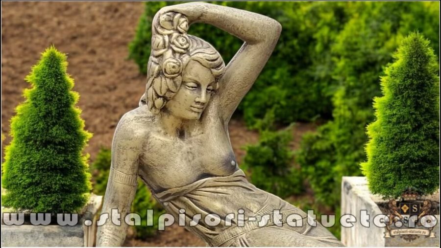Statuetă jardinieră flori, auriu patinat, model J12. (1)