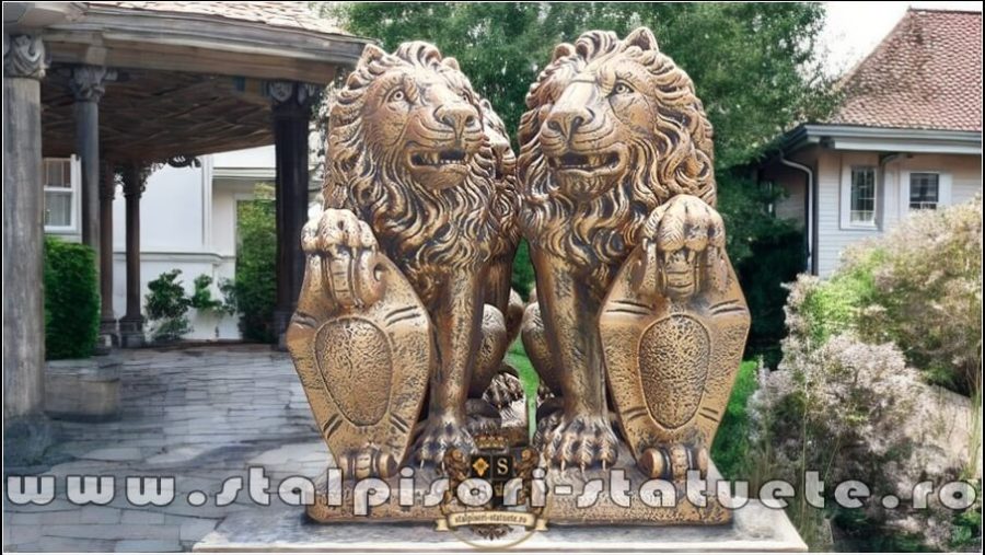Statuetă leu mare cu blazon, arămiu patinat, model S1. (1)