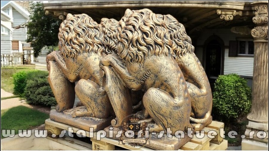 Statuetă leu mare cu blazon, arămiu patinat, model S1. (4)