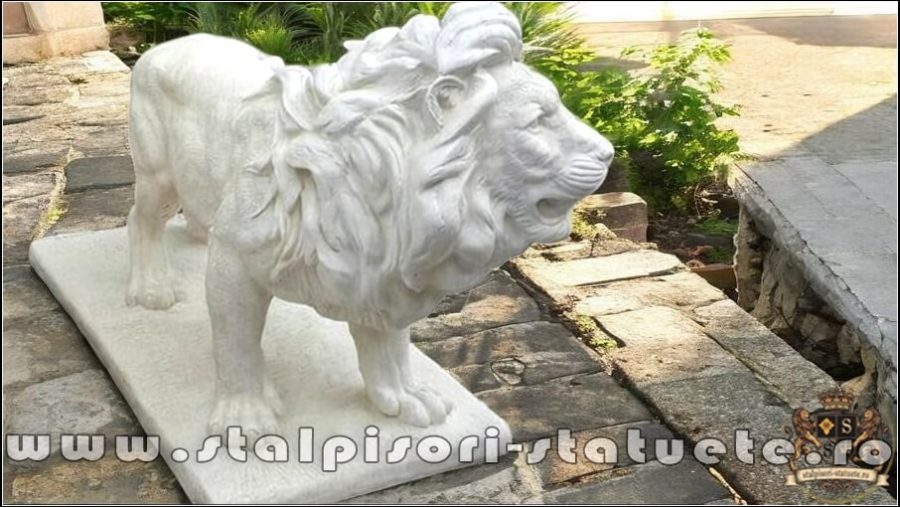 Statuetă leu mare în picioare, alb marmorat, model S33. (3)