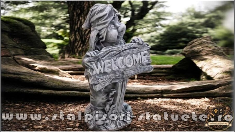 Statuetă pitic trol ''bun-venit'', din beton, model S68. (2)