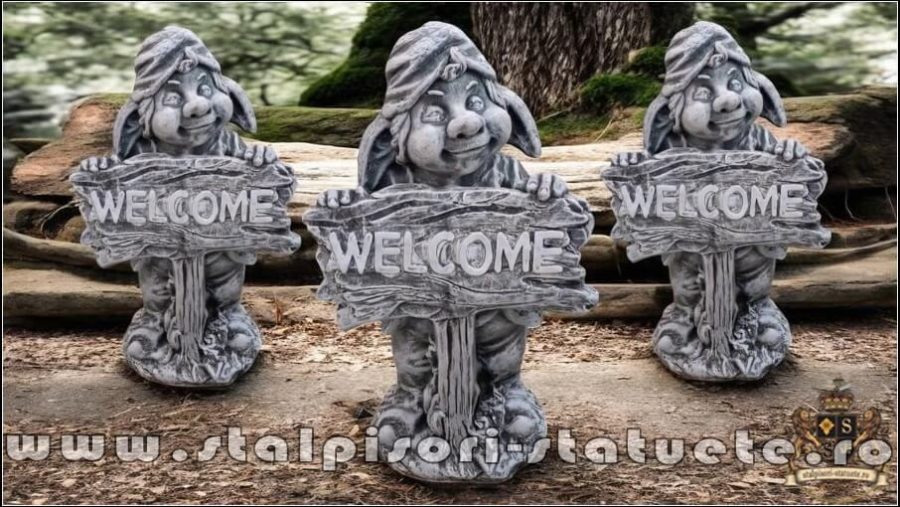 Statuetă pitic trol ''bun-venit'', din beton, model S68. (4)
