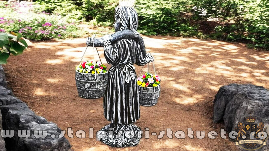 Statuetă țărancuța grădinăreasă, gri patinat, model S14. (5)