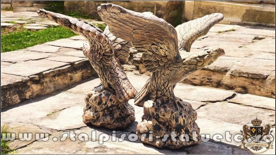 Statuetă vultur, acvilă, șoim, arămiu patinat, model S35. (2)