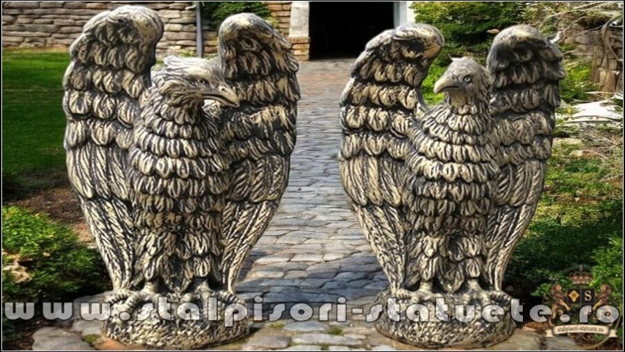Statuetă vultur, acvilă, șoim, uliu, auriu patinat, model S13. (1)
