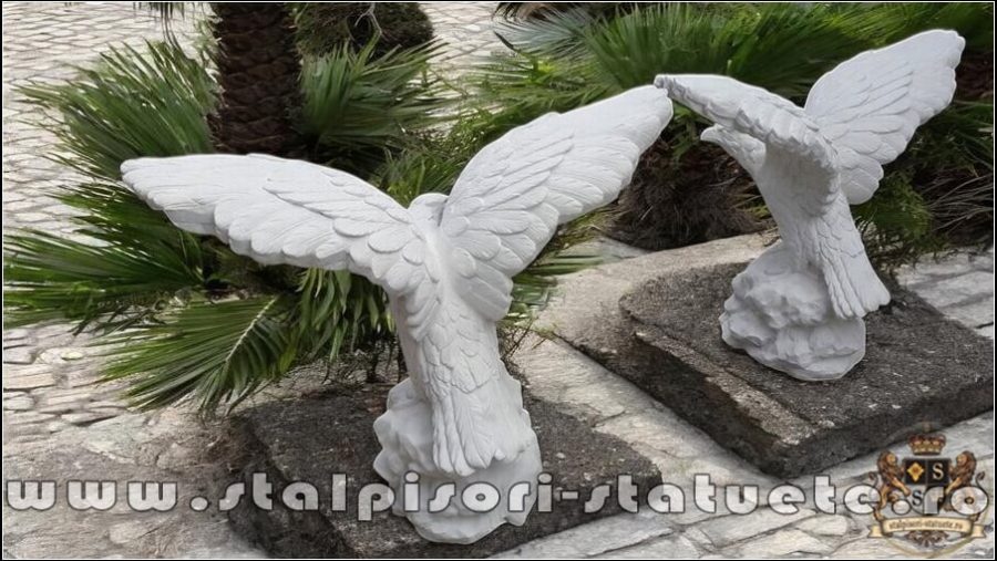 Statuetă vultur pe stâncă, șoim, alb marmorat, model S35. (4)