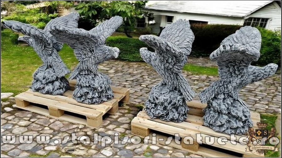 Statuetă vultur pe stâncă, șoim, gri patinat, model S35. (3)