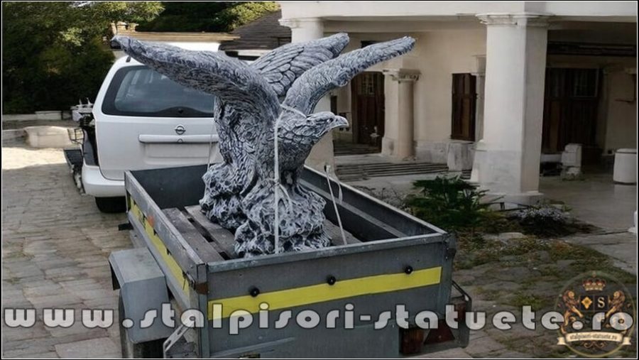 Statuetă vultur pe stâncă, șoim, gri patinat, model S35. (4)