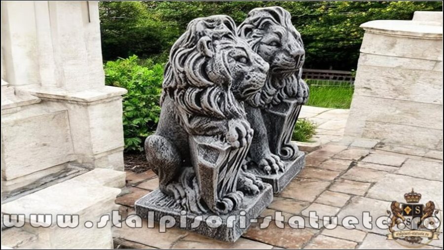 Statuete set lei mici, gri patinat, model S10. (2)