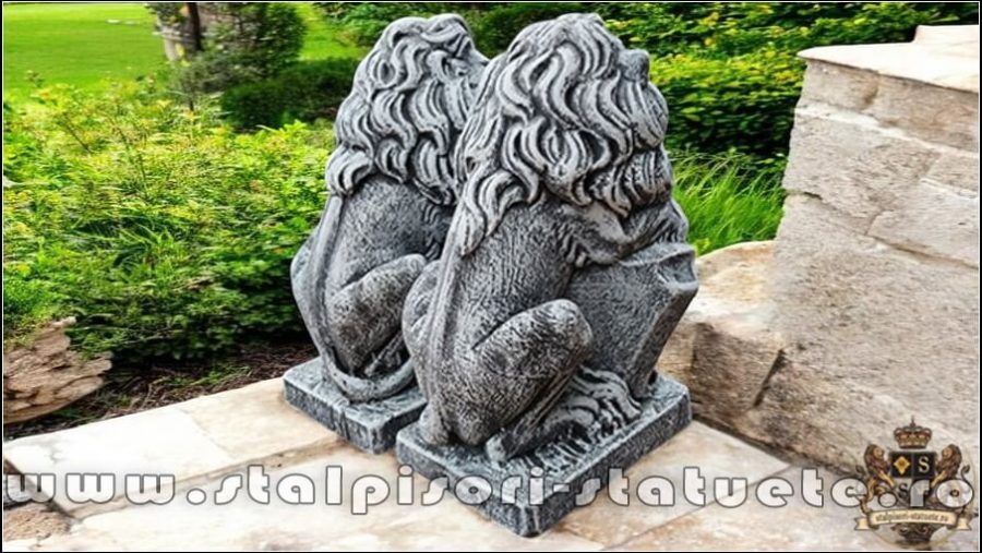 Statuete set lei mici, gri patinat, model S10. (4)