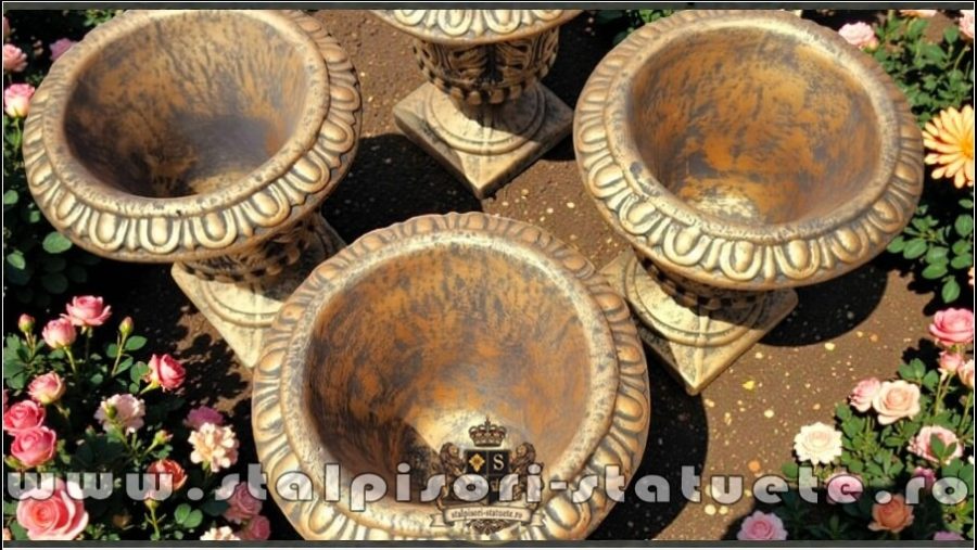 Vază ornament stejar cu picior, arămiu patinat, model V3. (4)