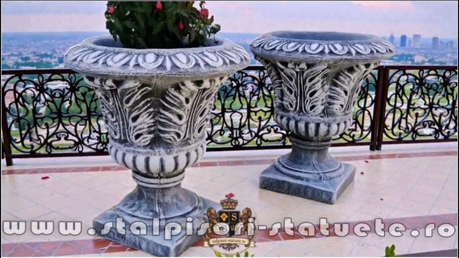 Vază ornament stejar cu picior, gri patinat, model V3. (5)