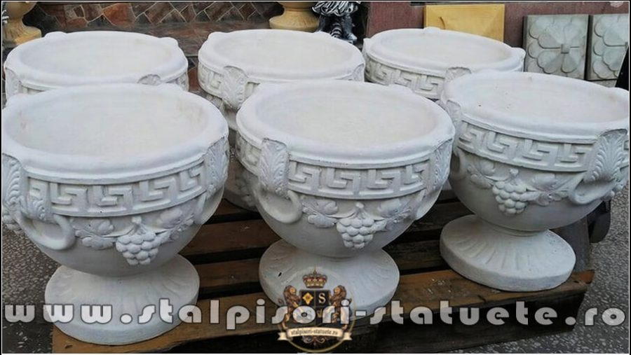 Vază ornament versace, alb marmorat, model V8. (1)