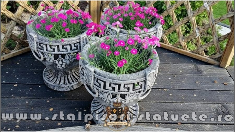 Vază ornament versace, gri patinat, model V8. (1)