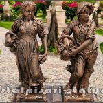 Statuete băiat și fată, arămiu patinat, model S43.
