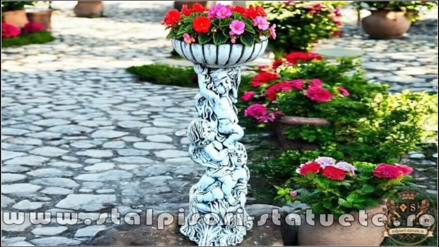 Jardinieră grup 3 îngerași, gri patinat, model J1. (4)