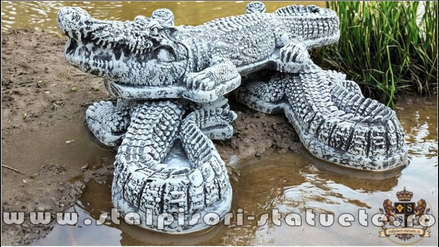 Statuetă crocodil, gri patinat, model S85. (1)