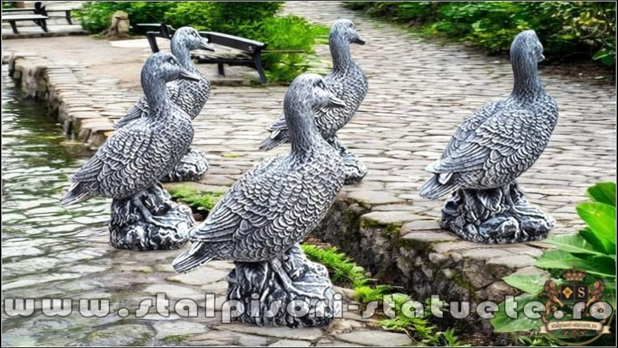 Statuetă rățușcă, gri patinat, model S25. (4)