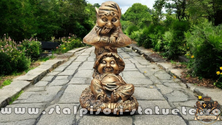Statuetă troli pe ciupercă, arămiu patinat, model S61. (1)