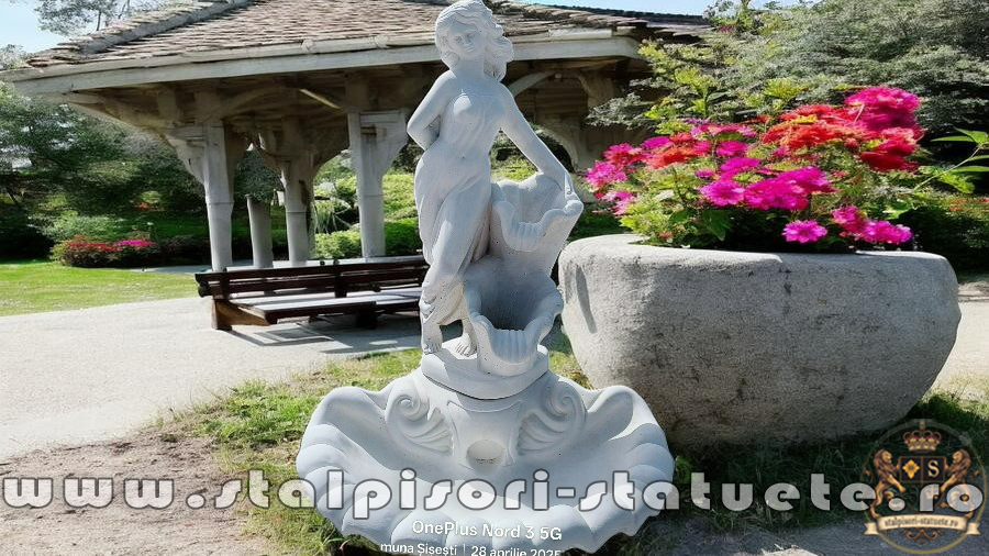 Fântană arteziană scoică mare, alb marmorat, model F6. A (1)