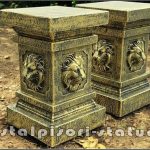 Soclu, stativ, cap de leu, auriu patinat, model S84.