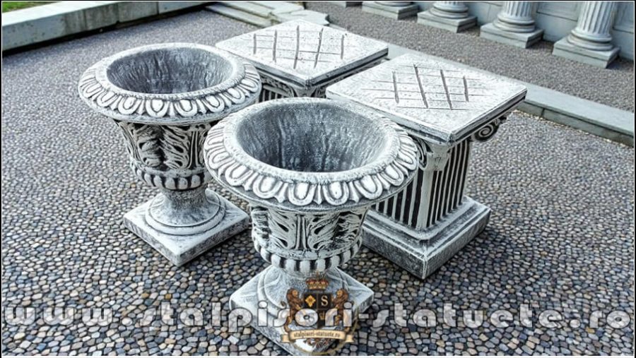 Set soclu cu vază, gri patinat, model S64-V3. (5)