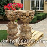 Set socluri cu vaze, arămiu patinat, model S27-V8.