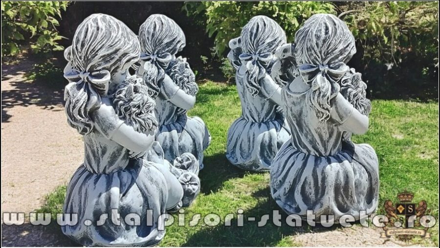 Statuetă fetița cu cățeluș, gri patinat, model S88. (5)