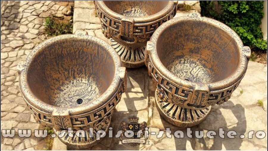 Vază ornament versace, arămiu patinat, model V8. (4)