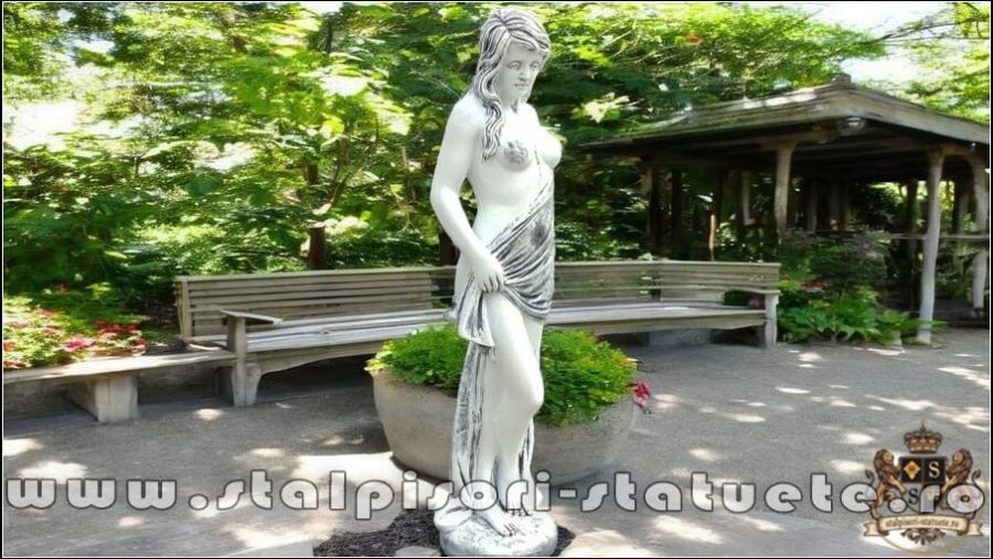 Statuetă domnița erotică, gri patinat, model S30. (2)