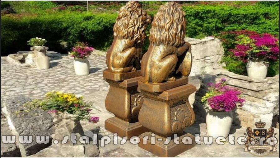 Set 2 statuete leu cu socluri, arămiu antichizat, model S2-S27. (4)