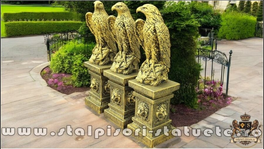 Set 3 vulturi, acvile, șoimi, uliu, auriu antichizat, model S82. (3)