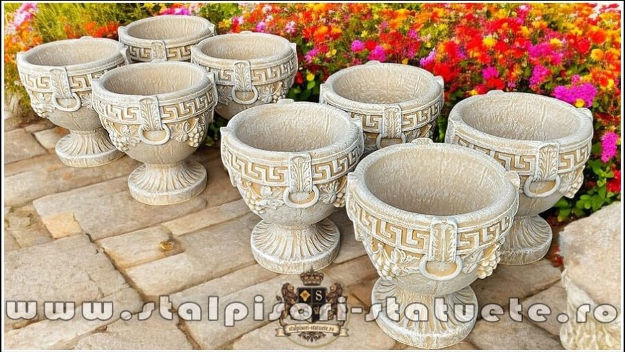 Vază ornament versace, maro patinat, model V8. (5)