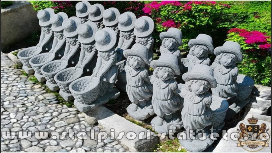 Statuetă fata cu coș, galben antichizat, model S3. (5)