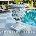 Vază ornament cu picior, gri patinat, model V1.